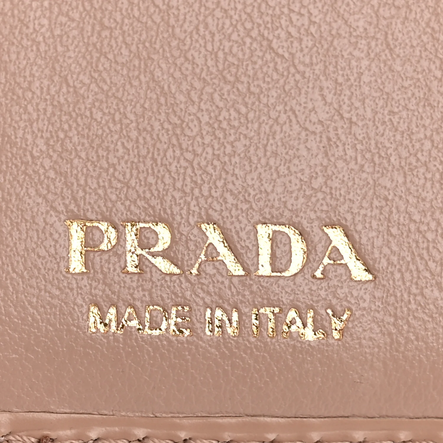 Vitello Move Tri-Fold Compact Wallet Cammeo - Image 6