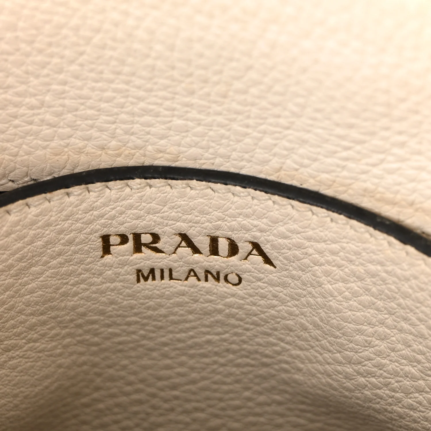 Vitello Phenix Double Zip Crossbody Bag White - Image 6