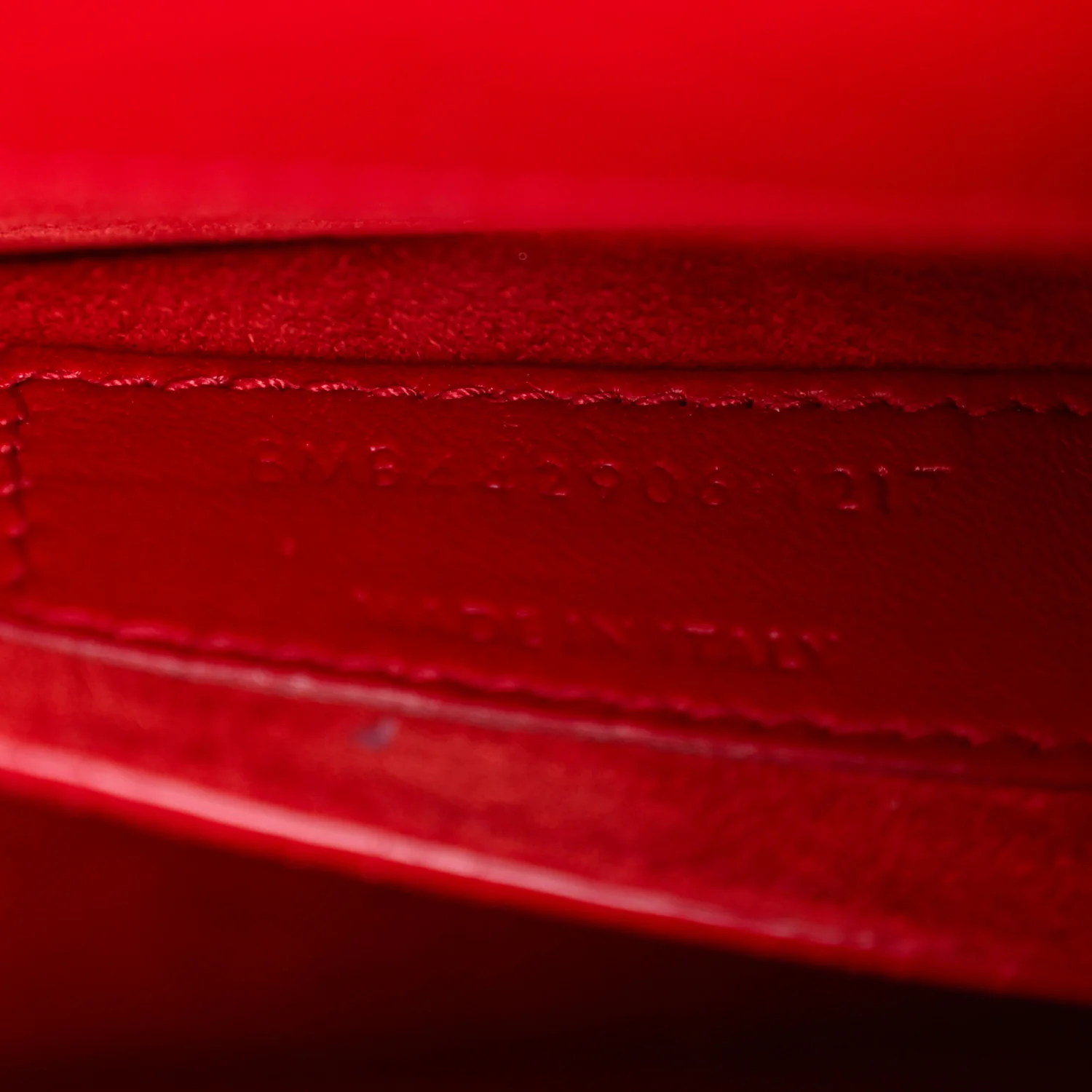 Calfskin Crocodile Embossed Medium Monogram Sunset Rouge Eros - Image 7