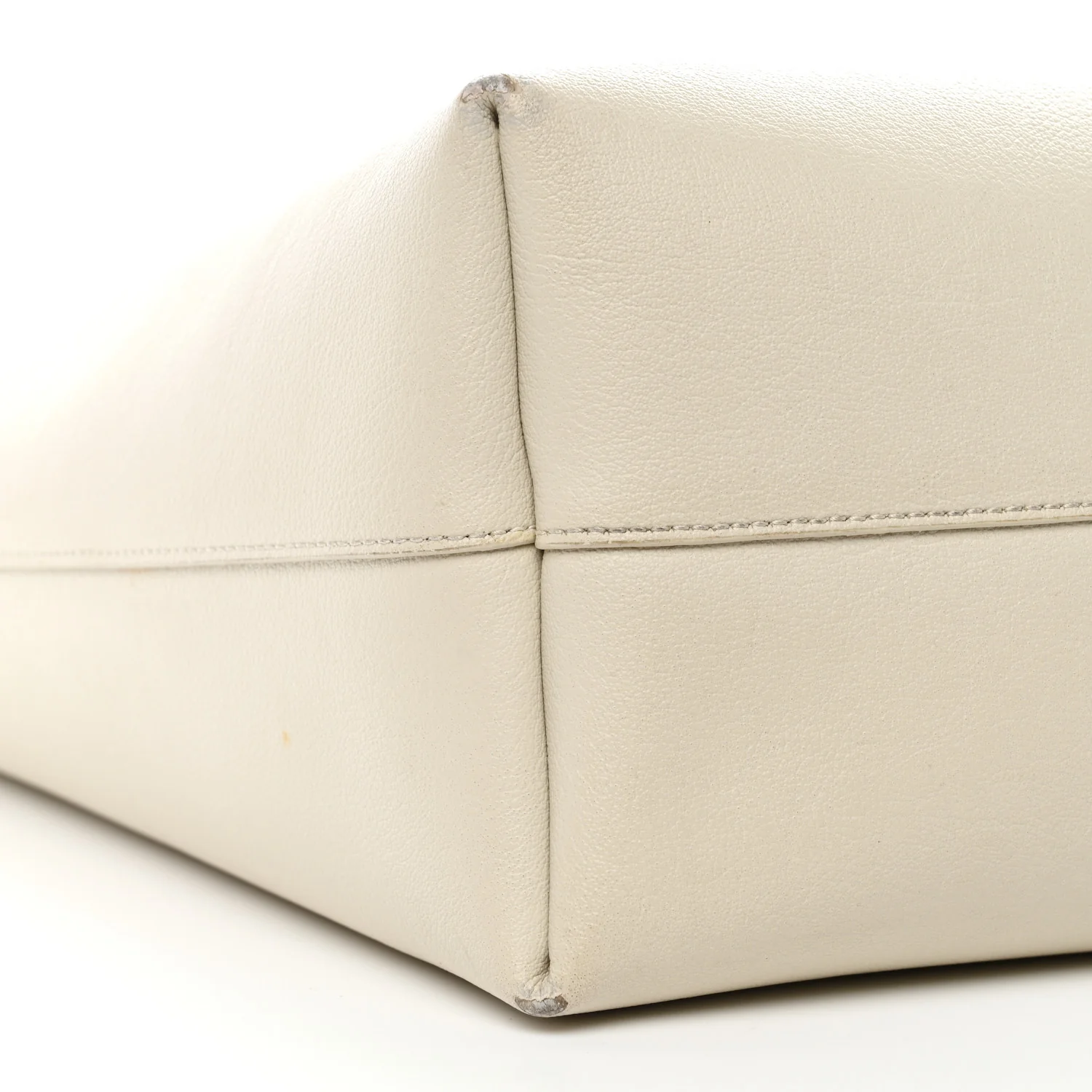 Calfskin Large Shopping Tote Porcellana - Image 10