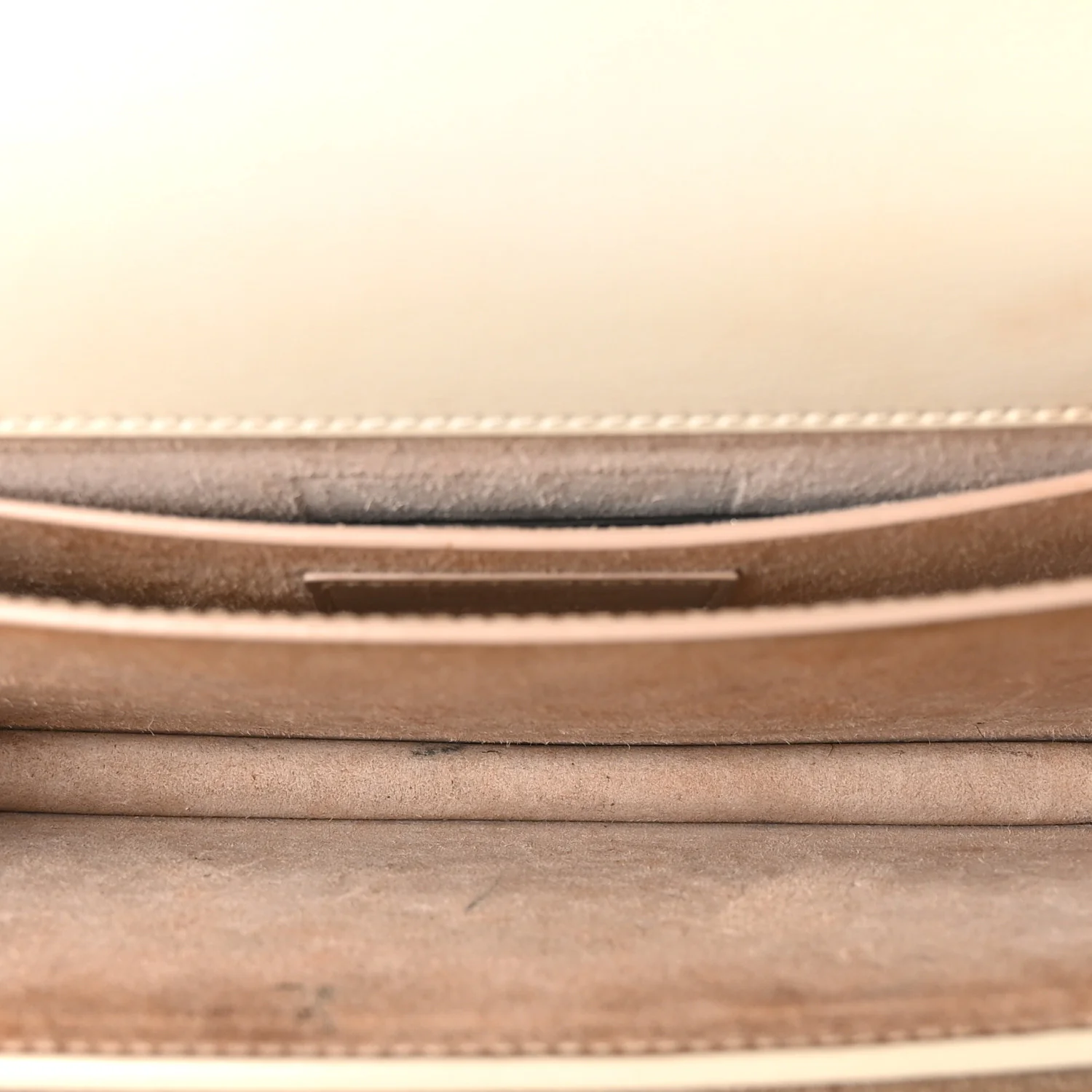 Calfskin Medium Monogram Sunset Crema Soft - Image 5