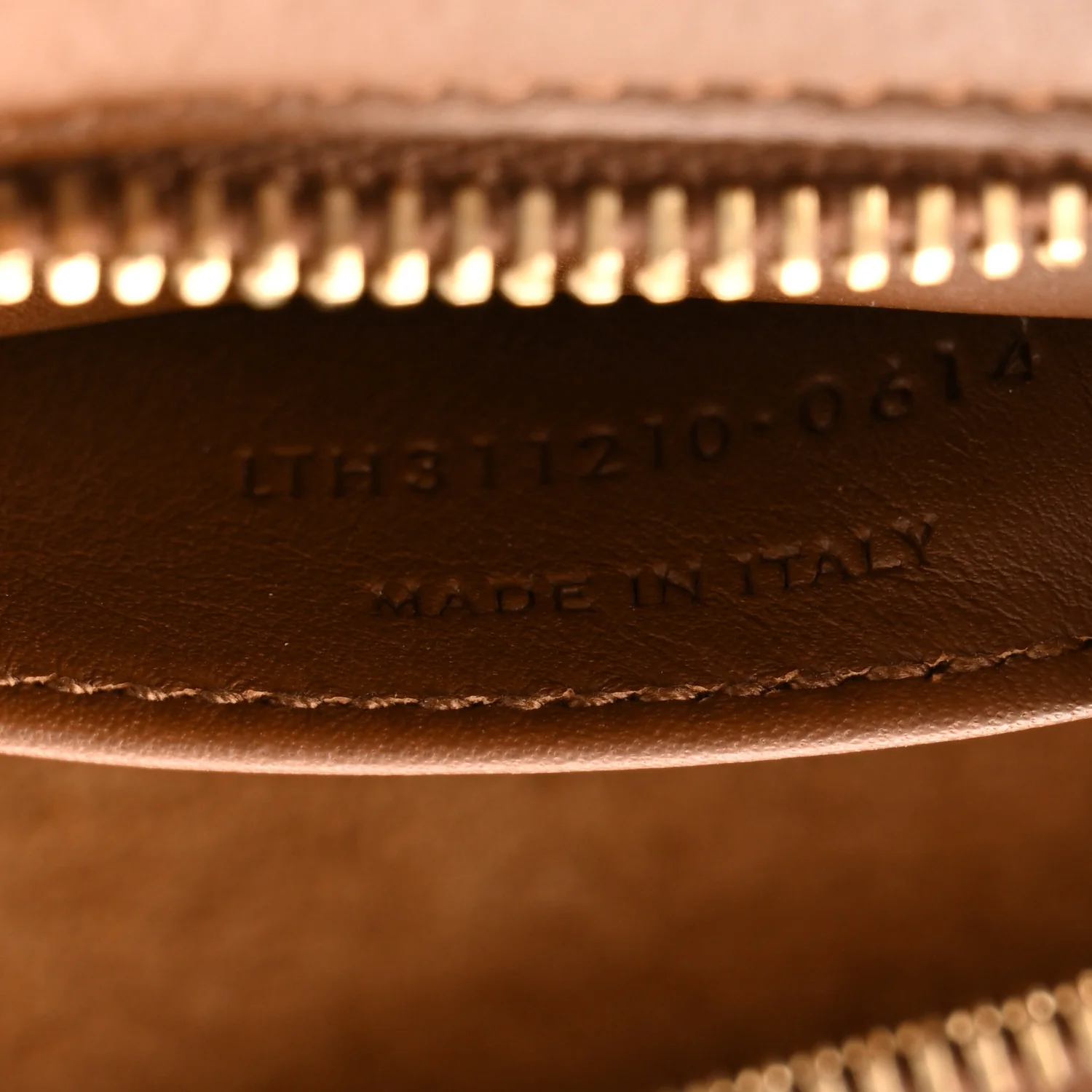 Calfskin Small Classic Y Cabas Cognac - Image 12