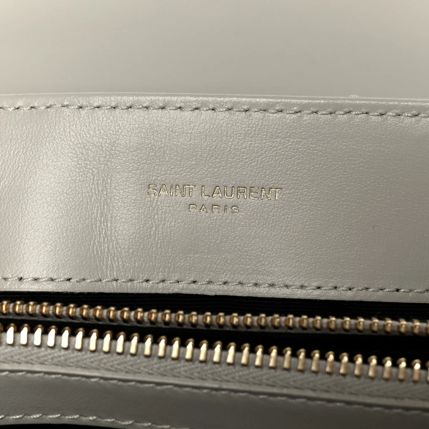 Calfskin Y Quilted Monogram Small Loulou Chain Satchel Blanc Vintage - Image 6
