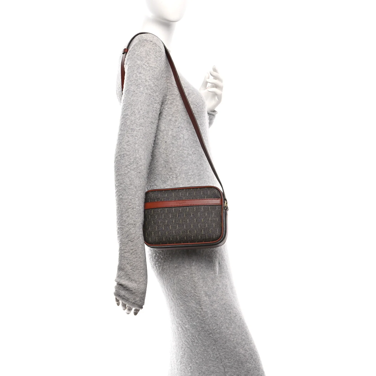Canvas Smooth Calfskin Le Monogramme Camera Bag Chestnut - Image 2