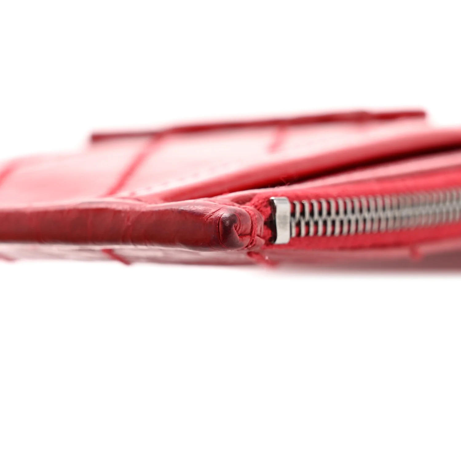 Crinkled Calfskin Matelasse Niki Bill Pouch Red - Image 9