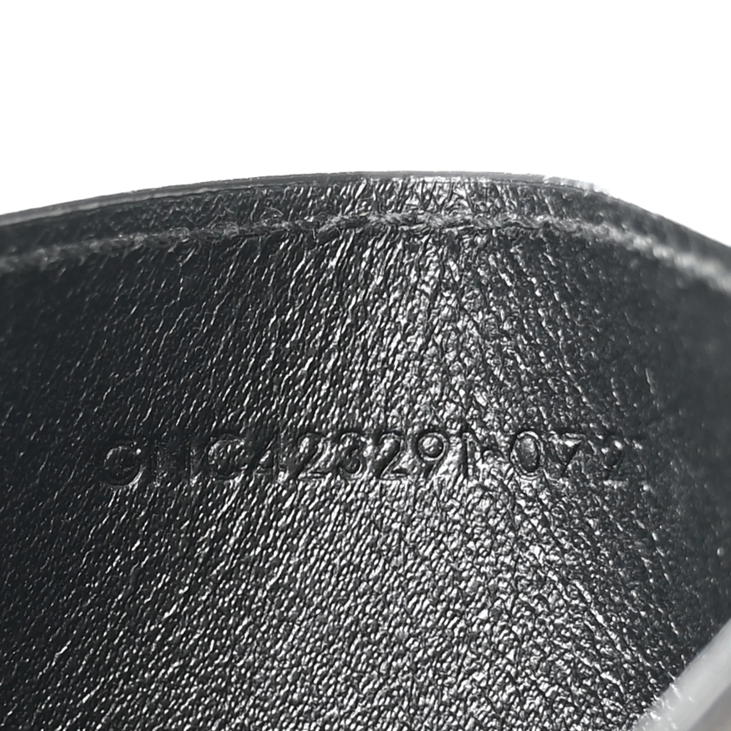 Grain De Poudre Matelasse Chevron Monogram Credit Card Case Black - Image 7