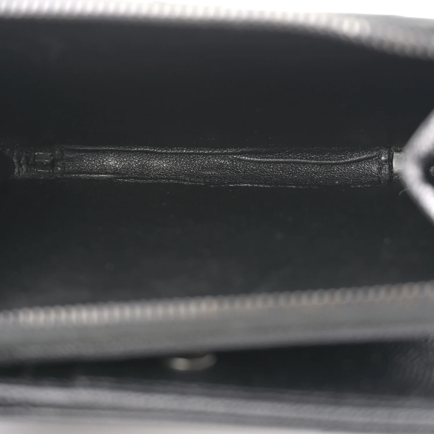 Grain De Poudre Matelasse Chevron Monogram Monochrome Compact Zip Around Wallet Black - Image 6