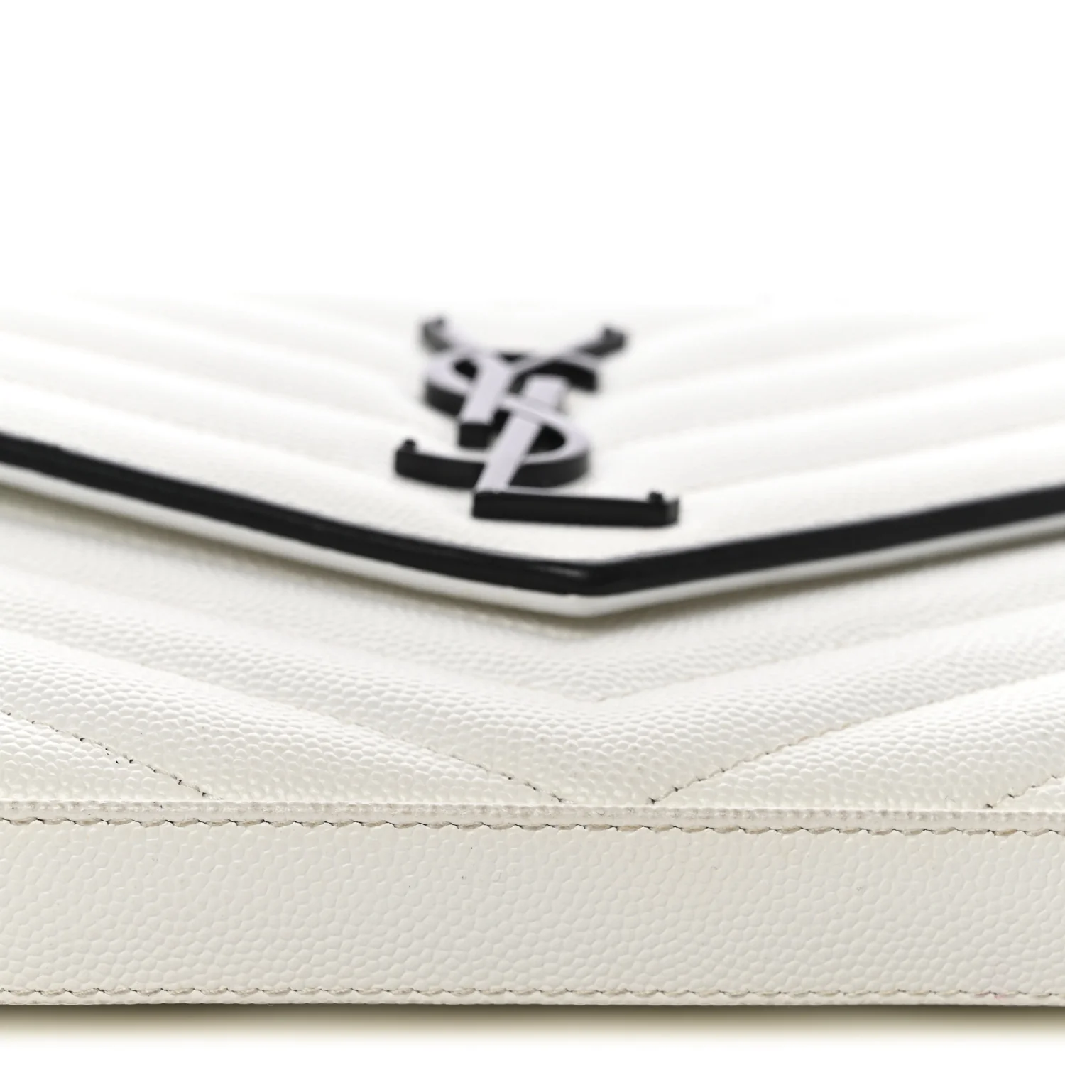 Grain De Poudre Matelasse Monogram Chain Wallet White Black - Image 12
