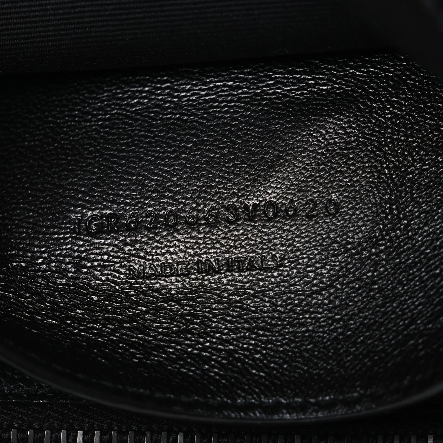 Grain De Poudre Medium West Hollywood Monogram Fold-Over Bag Black - Image 7