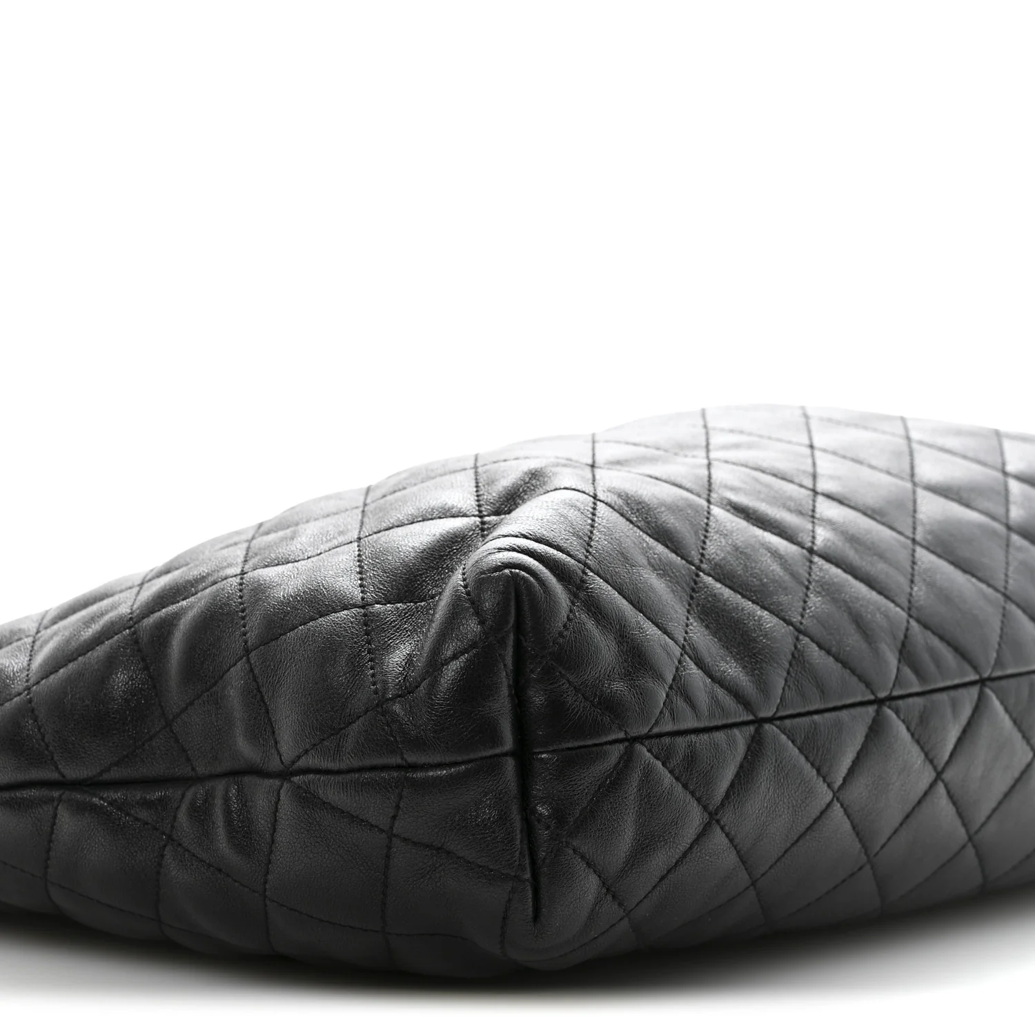 Lambskin Quilted Maxi Icare Shopping Tote Black - Image 10