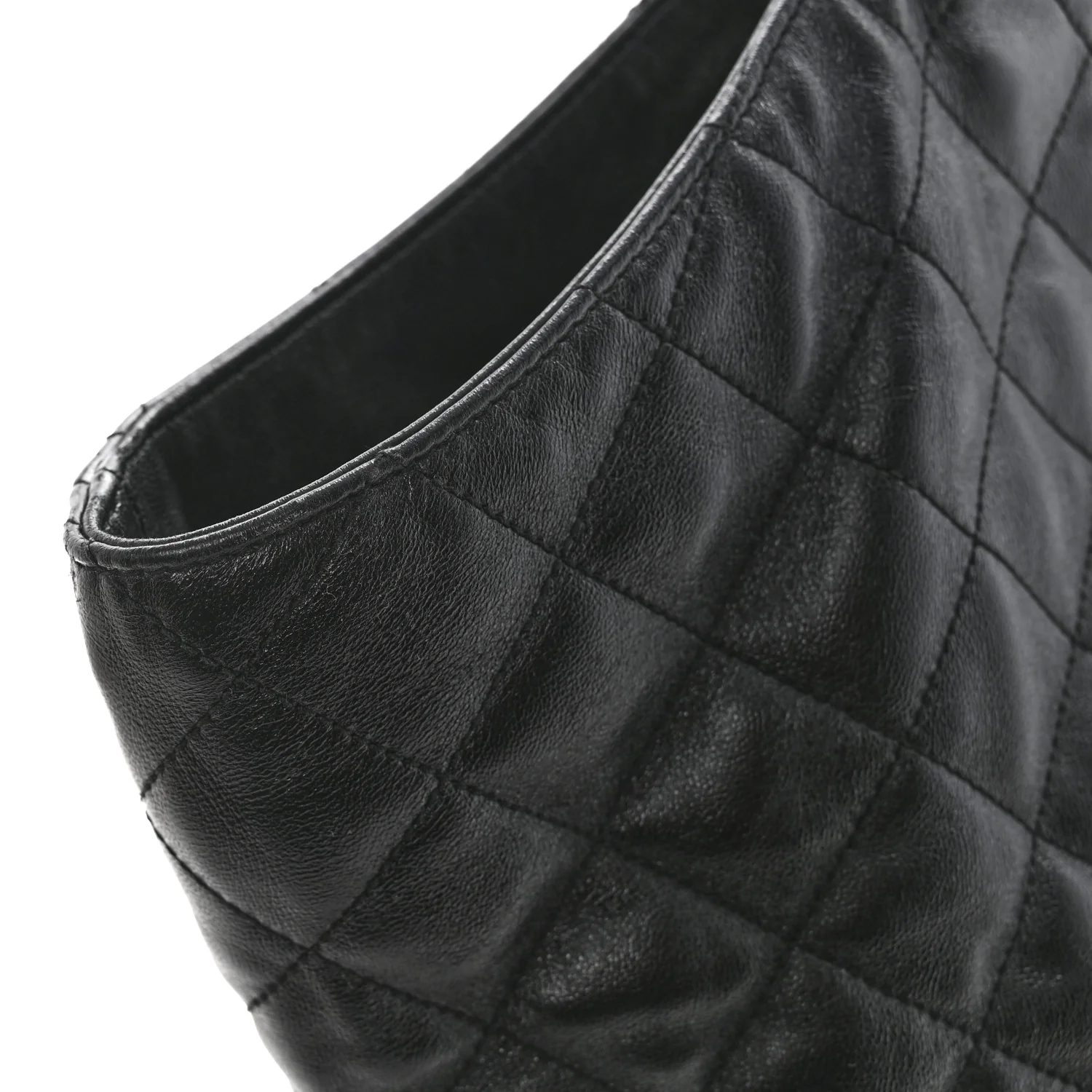Lambskin Quilted Maxi Icare Shopping Tote Black - Image 14