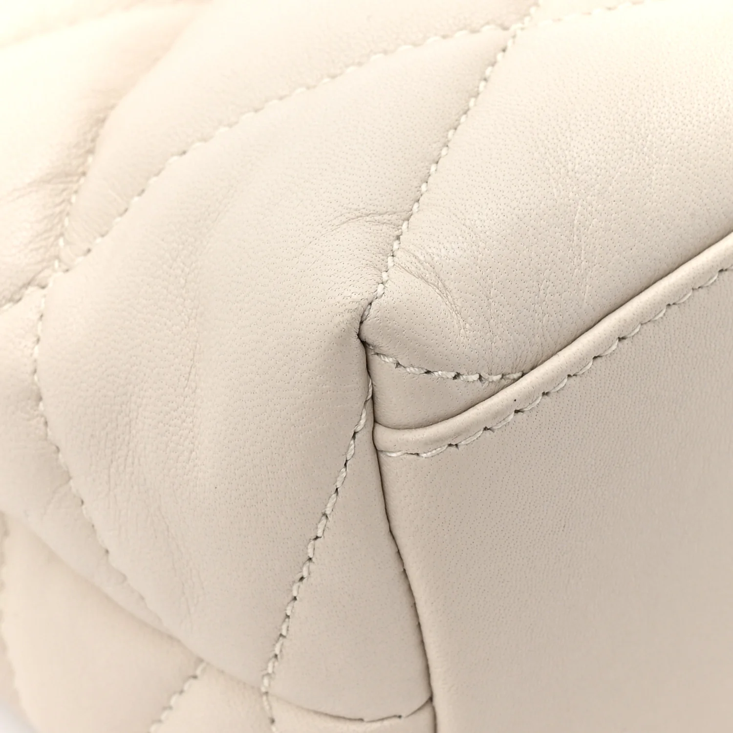 Lambskin Quilted Sade Puffer Envelope Clutch Crema Soft - Image 8