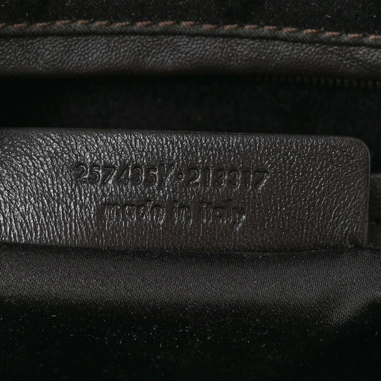 Nubuck Croc Embossed Oversized Muse Beige - Image 7