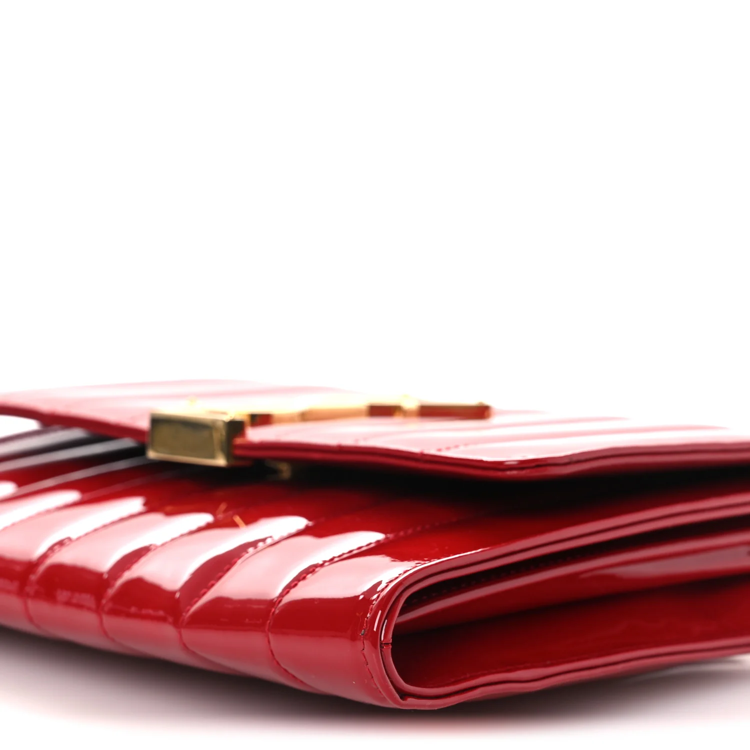 Patent Calfskin Matelasse Vicky Chain Wallet Rouge Eros - Image 9