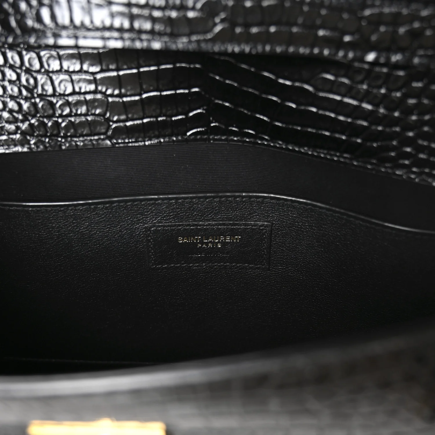 Shiny Calfskin Crocodile Embossed Manhattan Baguette Black - Image 6