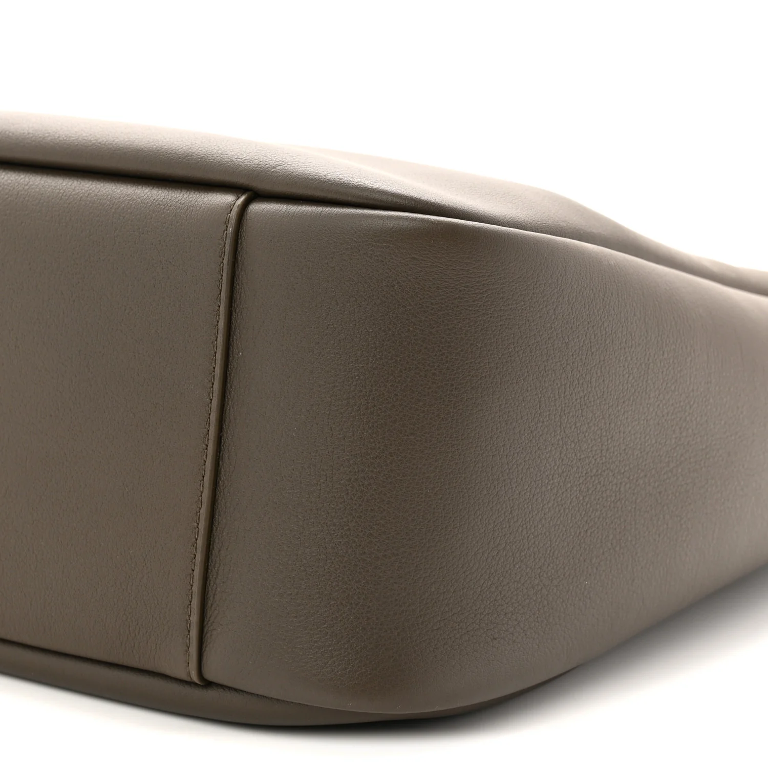 Smooth Calfskin Large Le 5 A 7 Soft Hobo Light Musk - Image 10