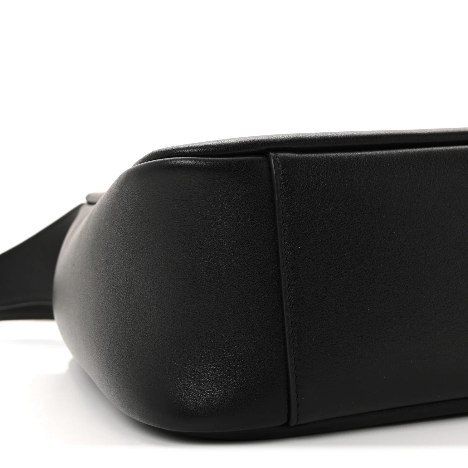 Smooth Calfskin Small Le 5 A 7 Soft Hobo Black - Image 8