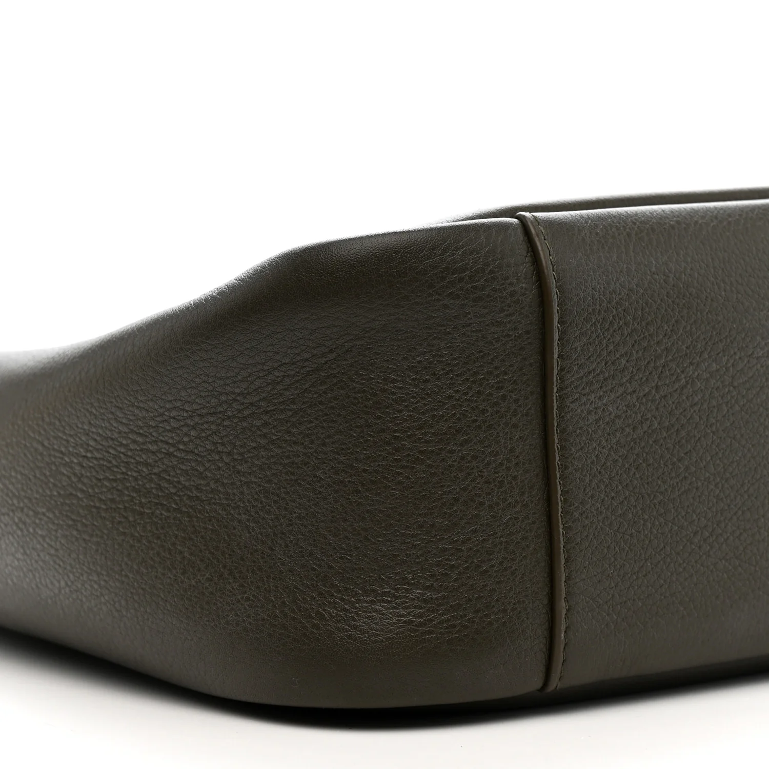 Smooth Calfskin Small Le 5 A 7 Soft Hobo Light Musk - Image 9