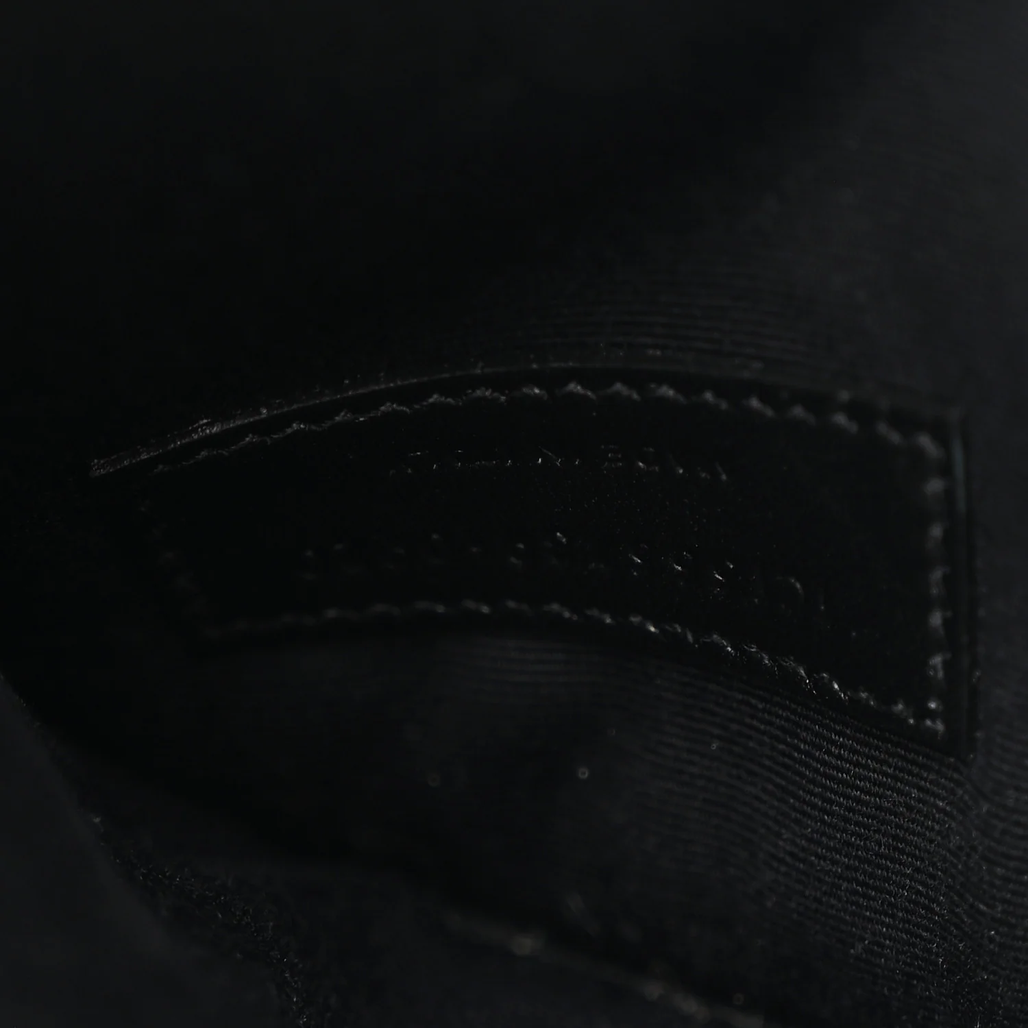 Smooth Shiny Calfskin Uptown Pouch Crema Soft - Image 7