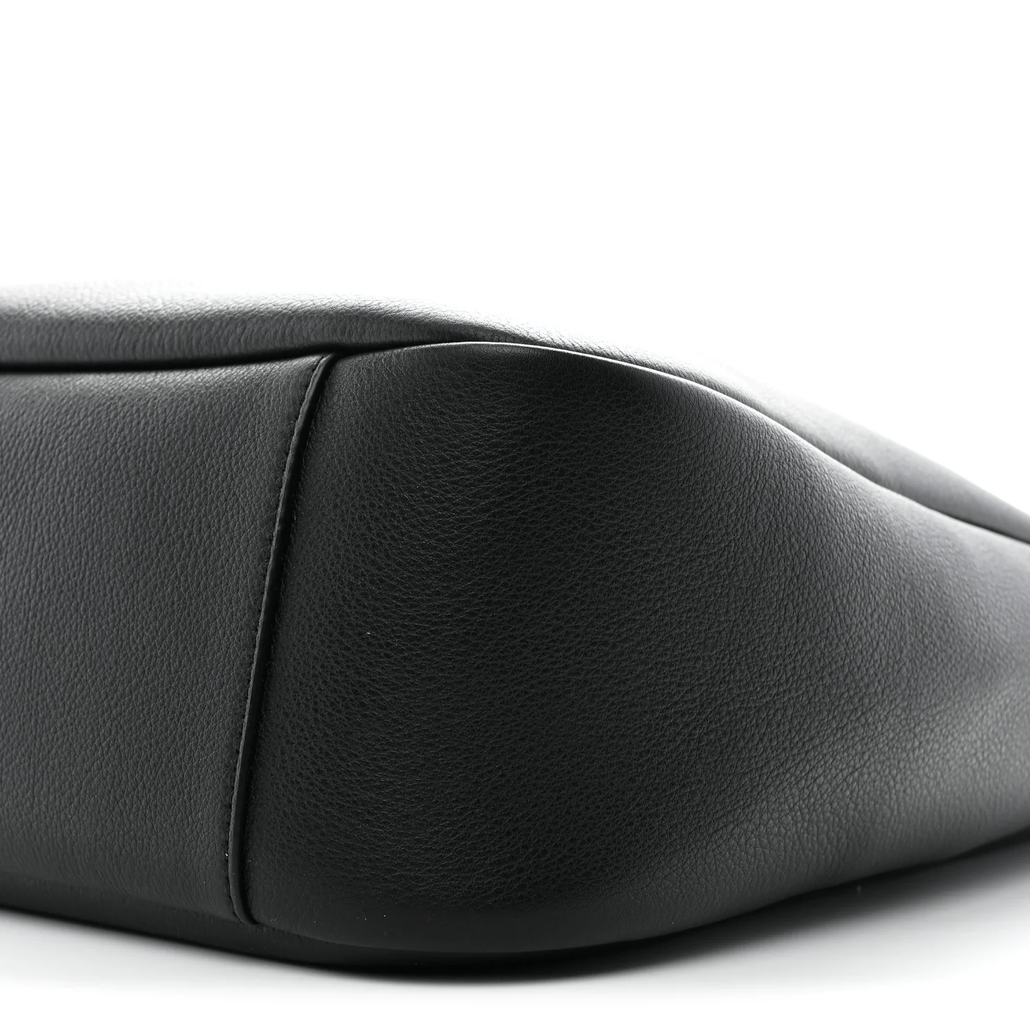 Supple Calfskin Large Le 5 A 7 Soft Hobo Black - Image 10