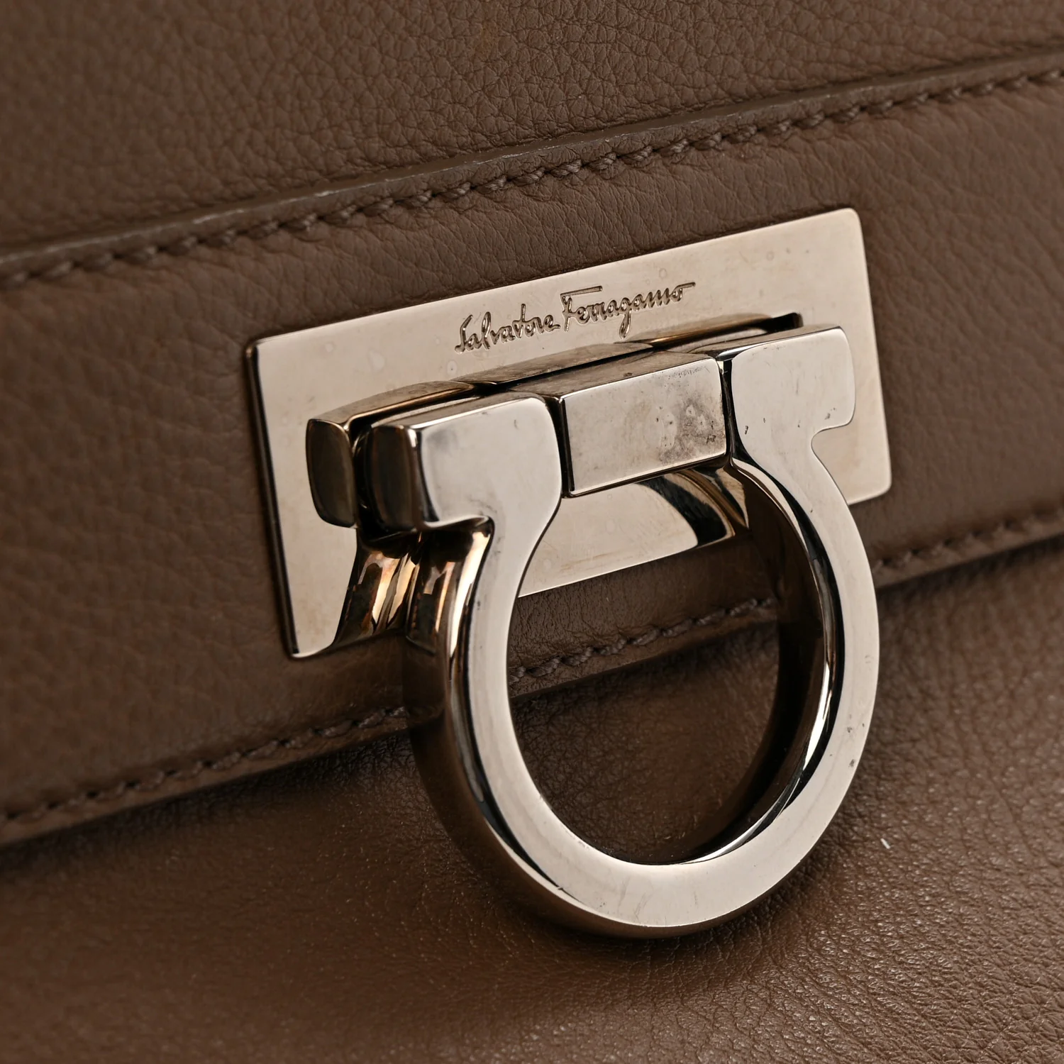 Calfskin Fanisa Gancini Large Hobo Beige - Image 11