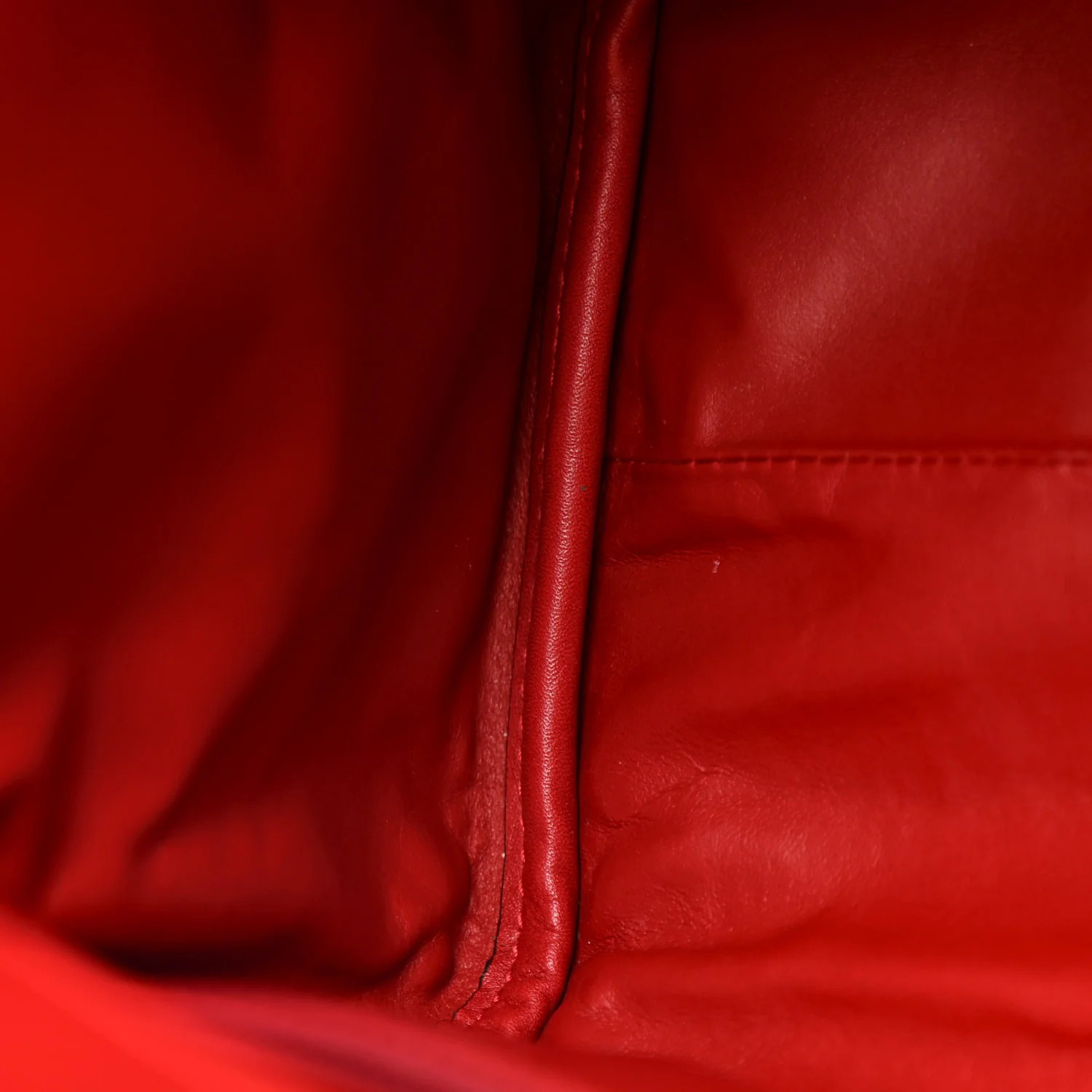 Calfskin Medium The Studio Bag Red - Image 13