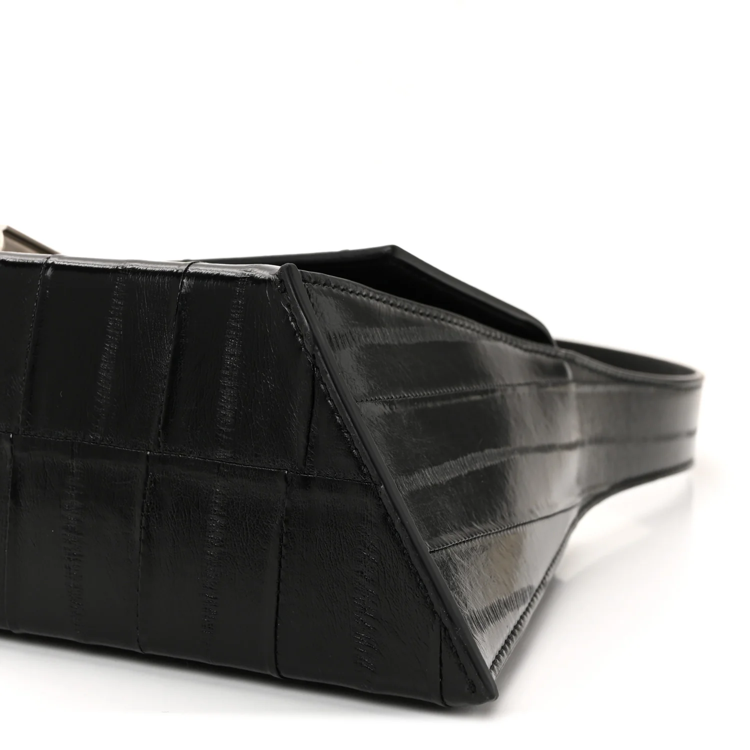 Eel Medium Geometric Prisma Shoulder Bag Black - Image 17