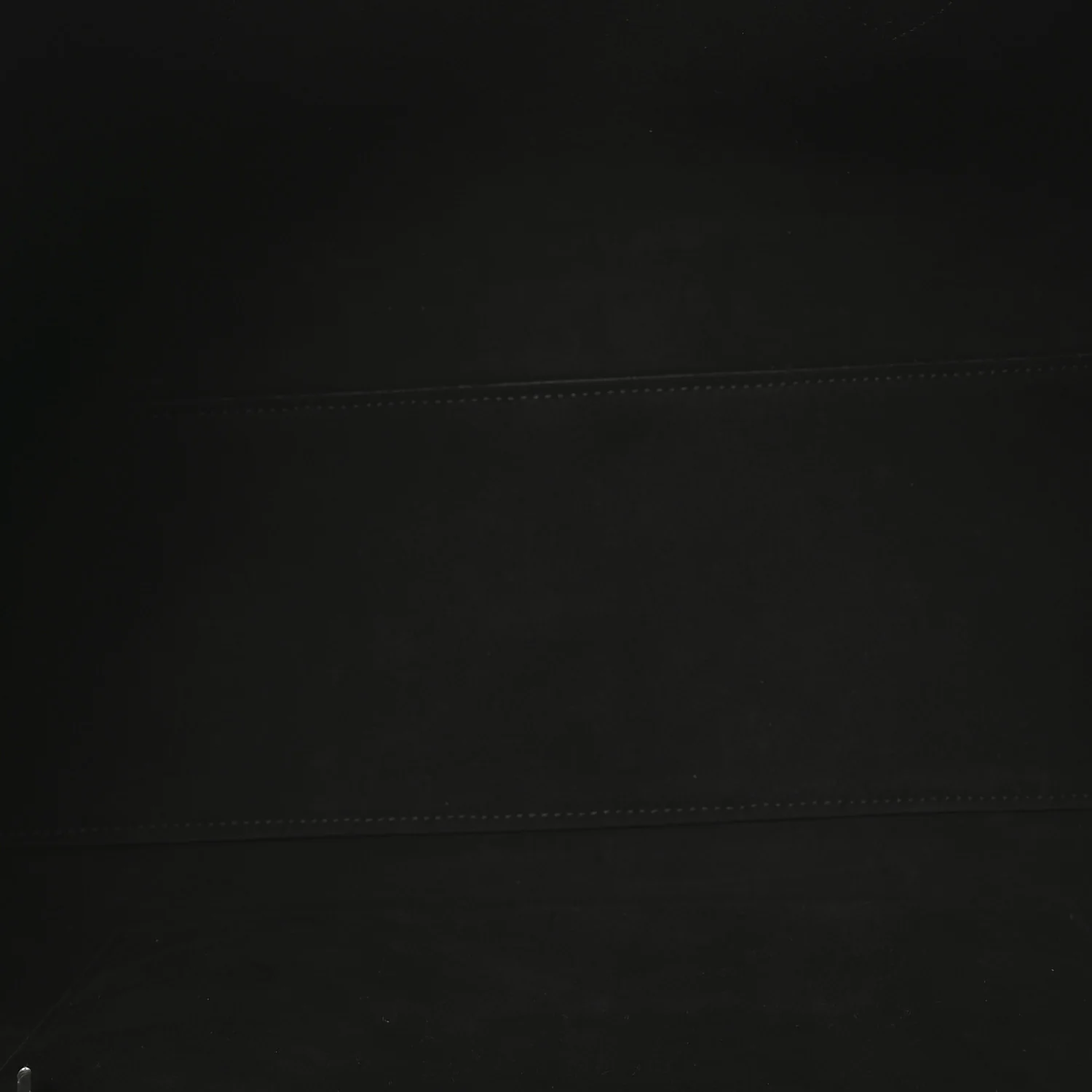 Hammered Calfskin Firenze East West Tote Bag Black - Image 5