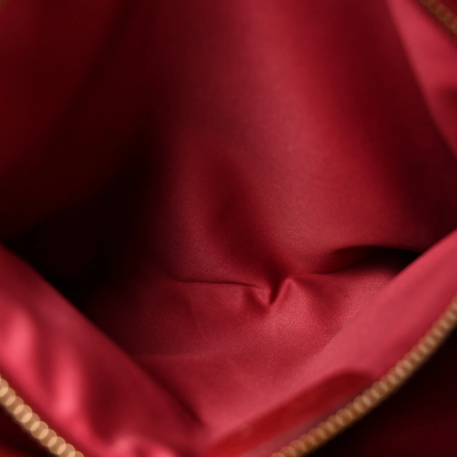Pebbled Calfskin East West Fiamma Bag Red - Image 6