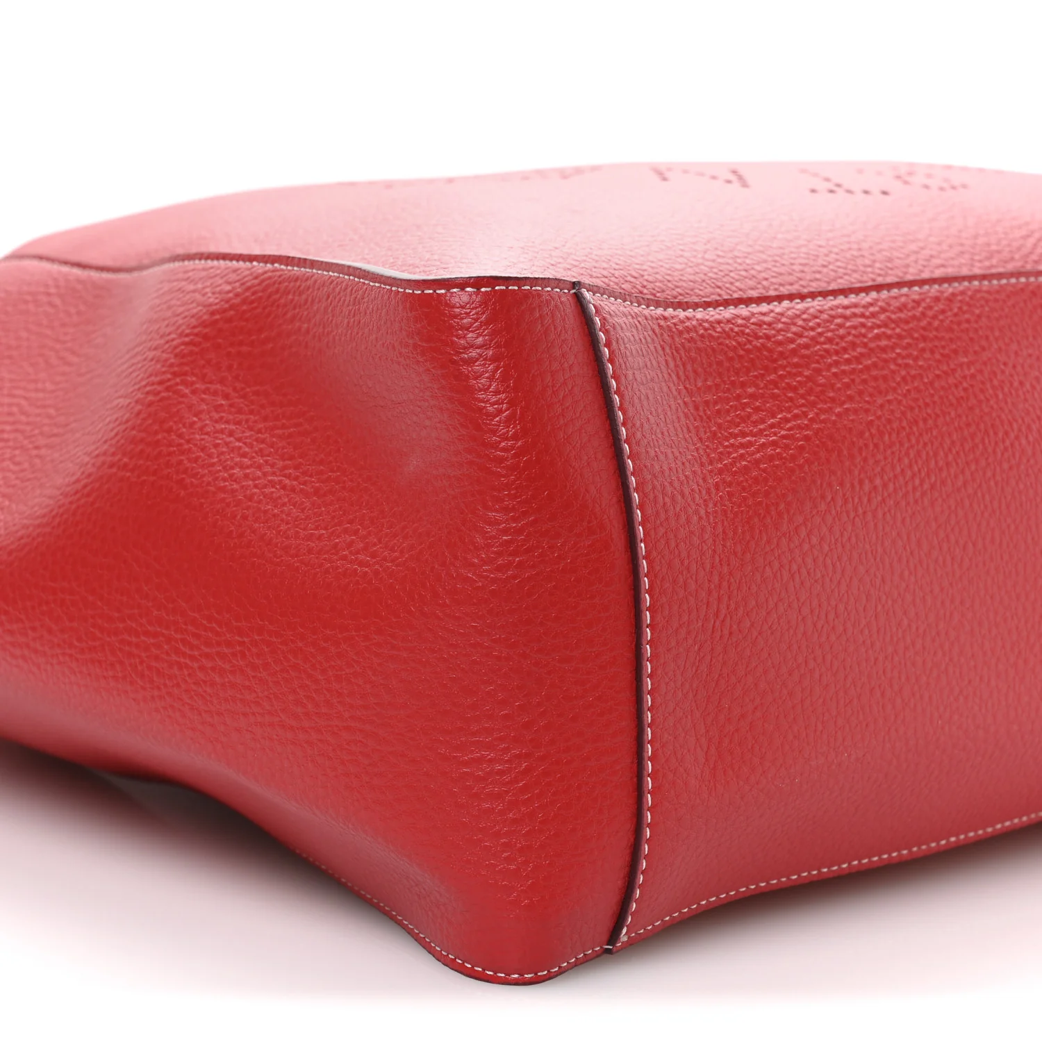 Grainy Alter Mat Perforated Tote Red - Image 8