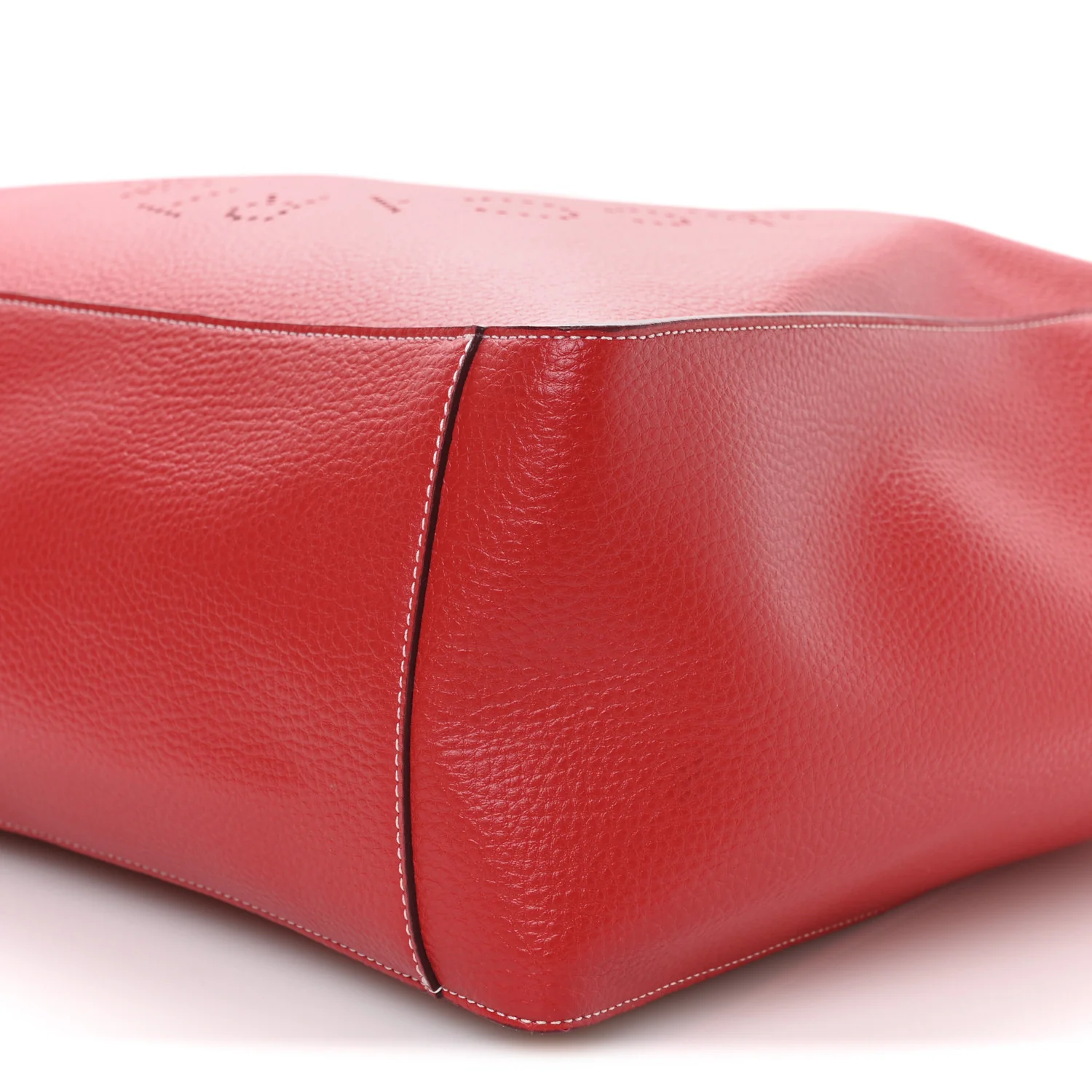 Grainy Alter Mat Perforated Tote Red - Image 9