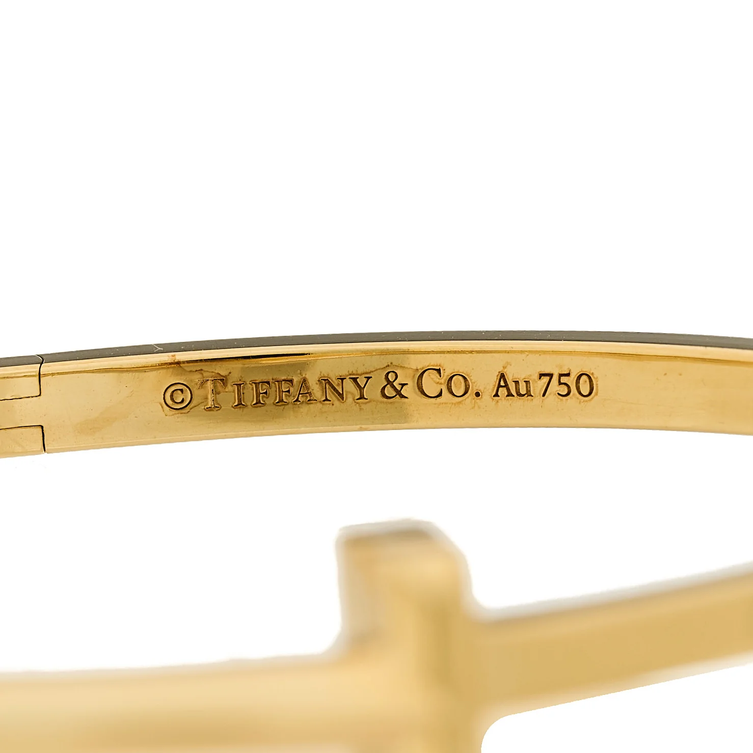 18K Yellow Gold Narrow T T1 Hinged Bangle Bracelet - Image 3