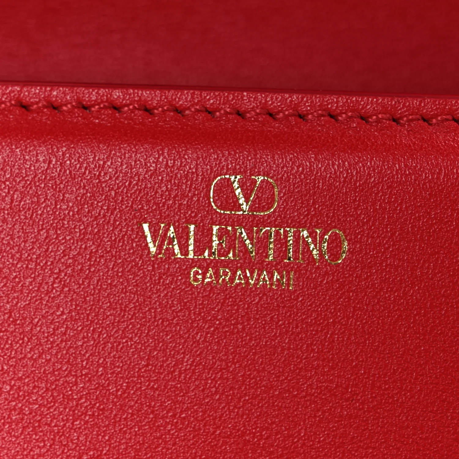 Calfskin Enamel Vlogo Small Loco Shoulder Bag Rouge Pur - Image 6