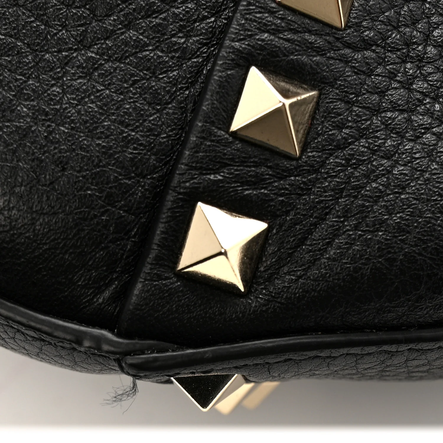 Grained Calfskin Large Rockstud Hobo Black - Image 10