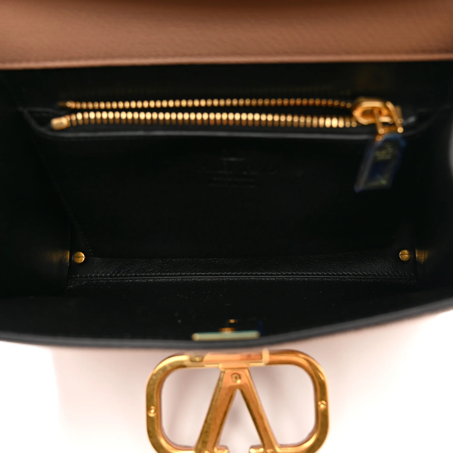 Grainy Calfskin Small VSling Top Handle Bag Poudre - Image 5