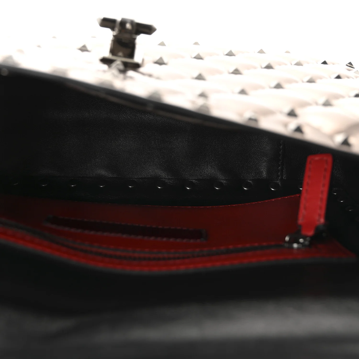 Metallic Patent Medium Rockstud Spike Shoulder Bag Rutenio - Image 5