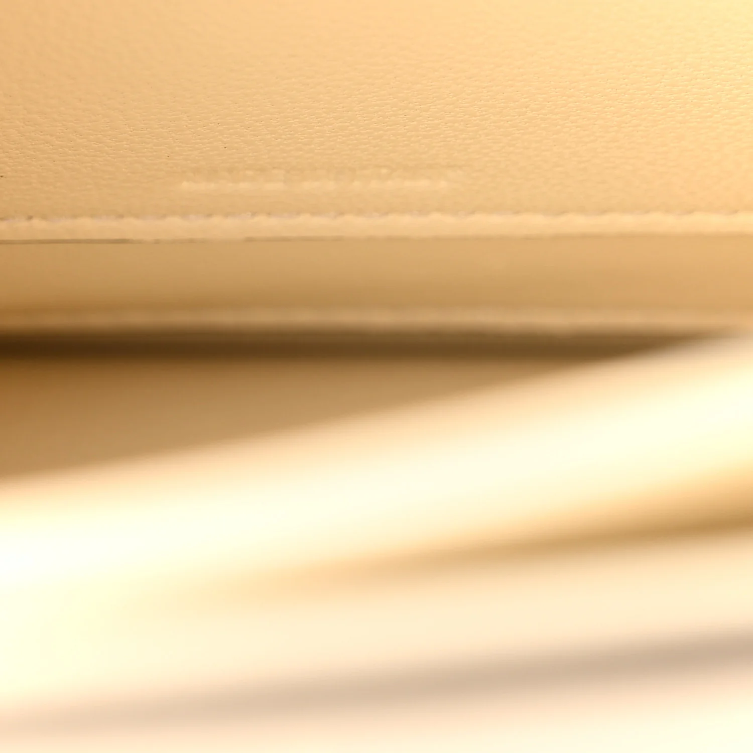 Shiny Calfskin Vain Shoulder Bag Butter - Image 7