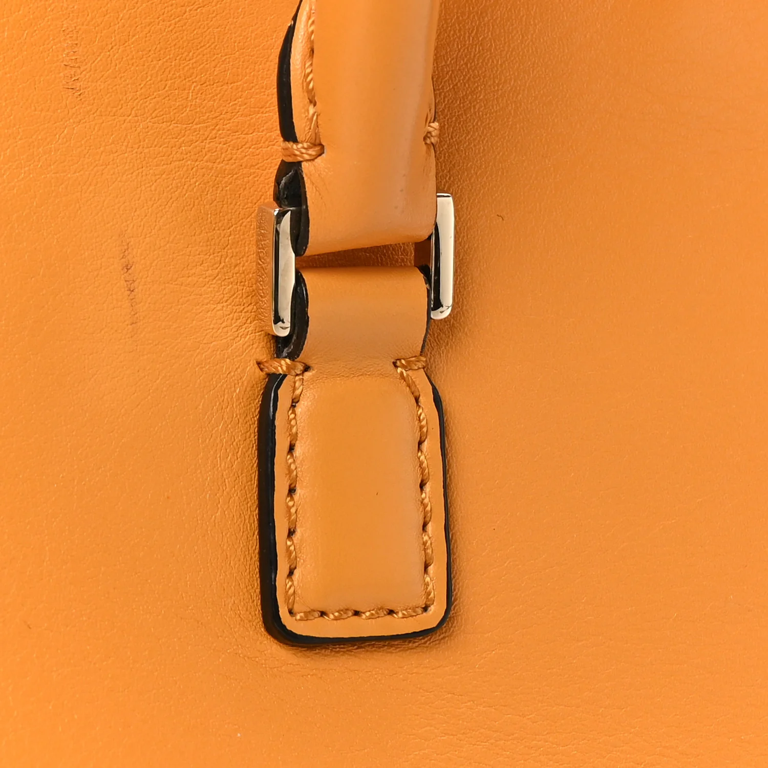 Vitello Small Rockstud Double Handle Tote Mandarin Sorbet - Image 10