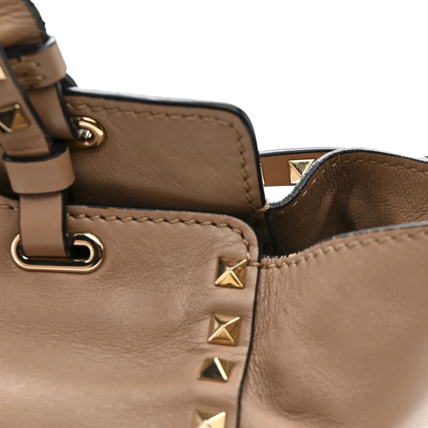 Vitello Small Rockstud Tote Beige - Image 11