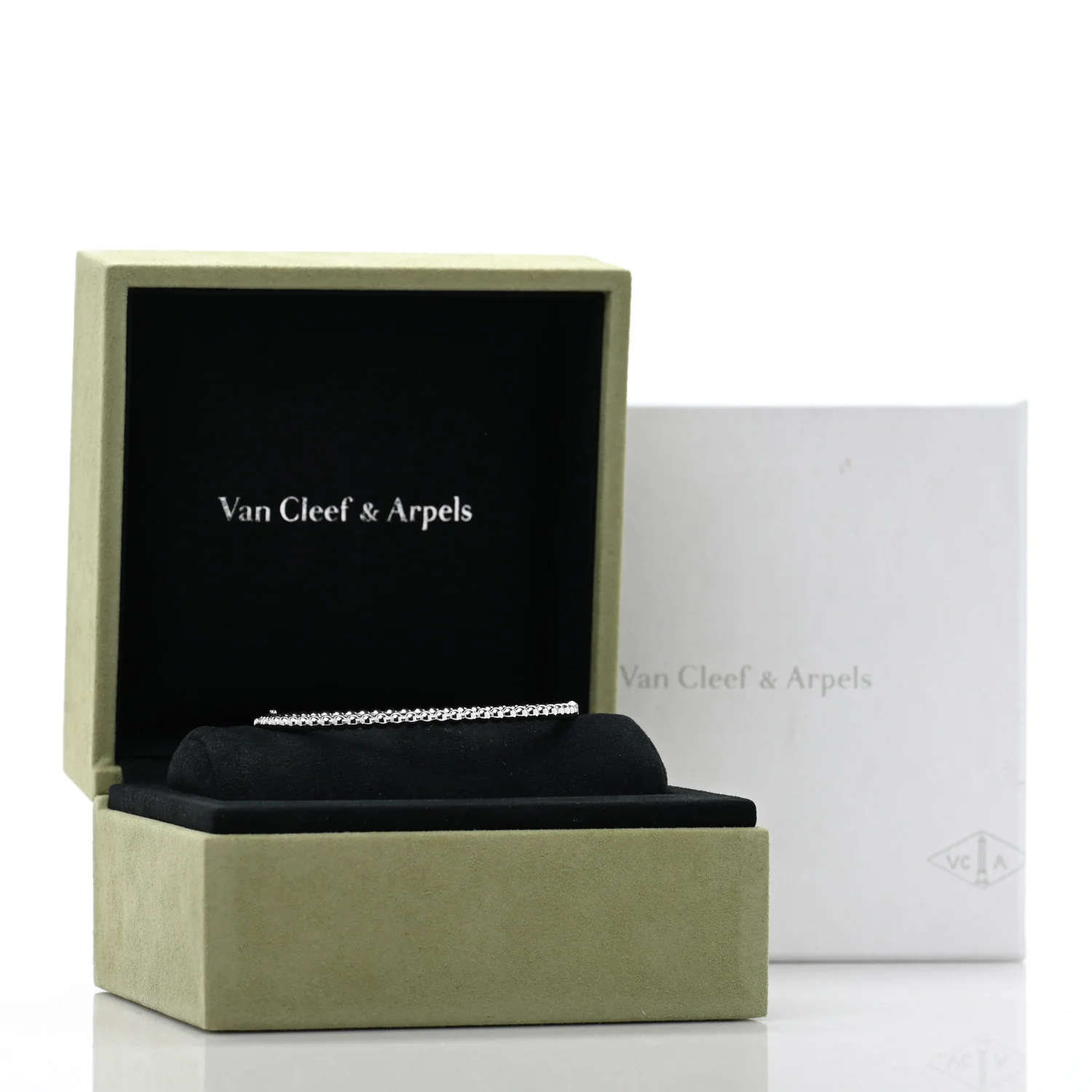 18K White Gold Perlee Pearls of Gold Bracelet L - Image 4