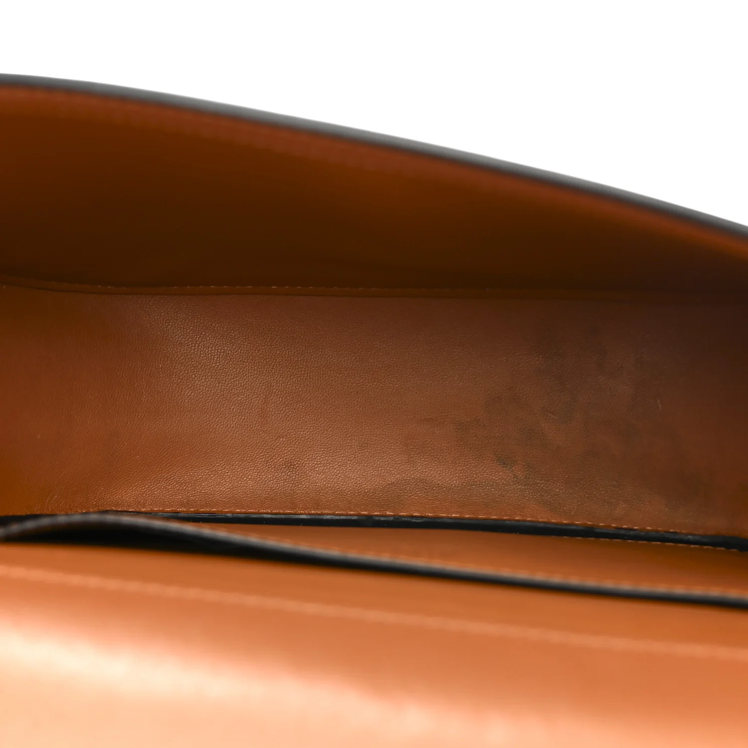 Grained Calfskin Virtus Shoulder Bag Brown - Image 5